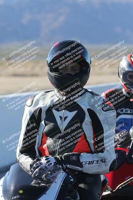 media/Dec-01-2025-Moto Forza (Mon) [[2daa91e15f]]/4-Around the Pits/